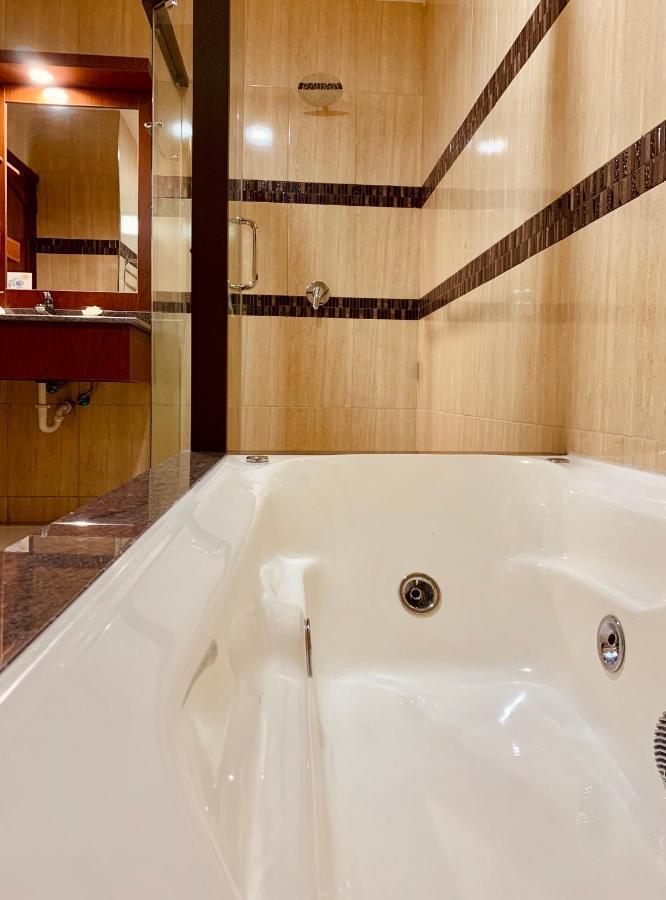 Hotel Adriand'S Machala Extérieur photo