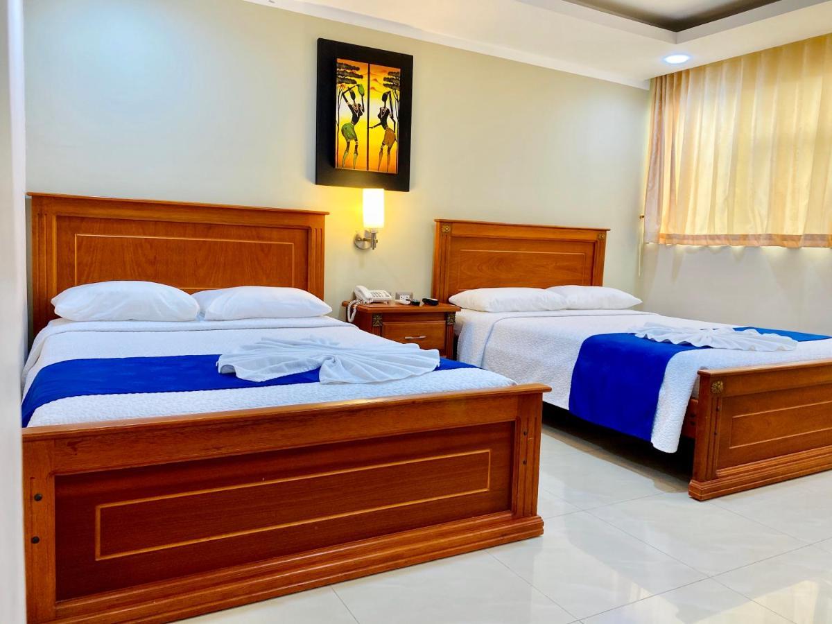 Hotel Adriand'S Machala Extérieur photo